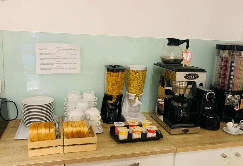 ペンション Invicta Porto Guest House