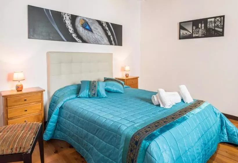 ペンション Lagos Downtown Guesthouse