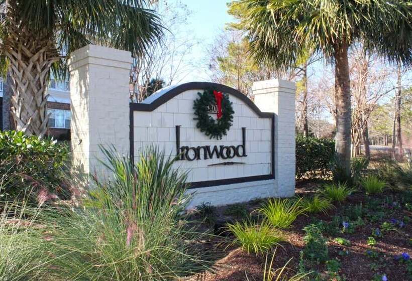 Barefoot Resort By Palmetto Vacations