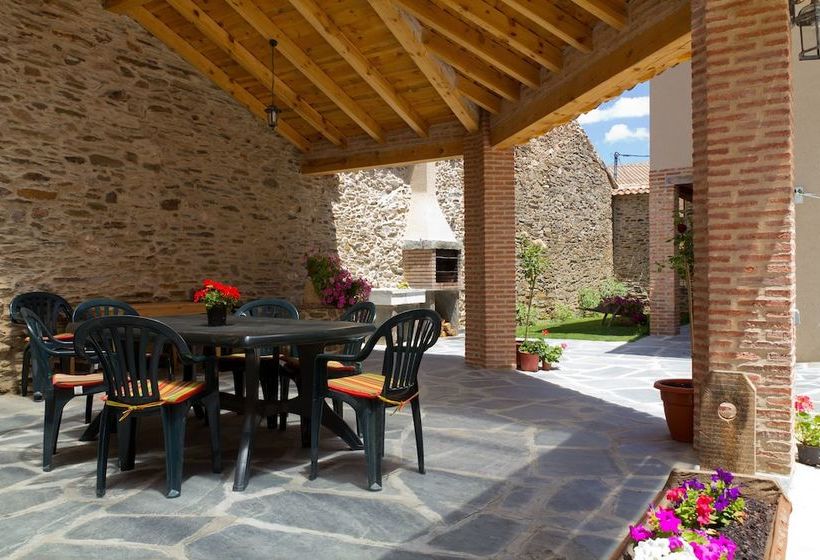 Casa Rural Peñamora  In A Rural Location