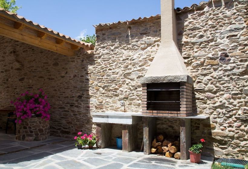 Casa Rural Peñamora  In A Rural Location