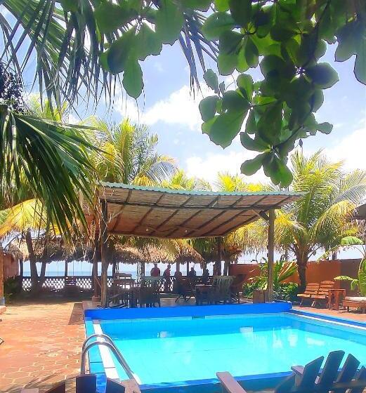 مسافرخانه El Belga Loco