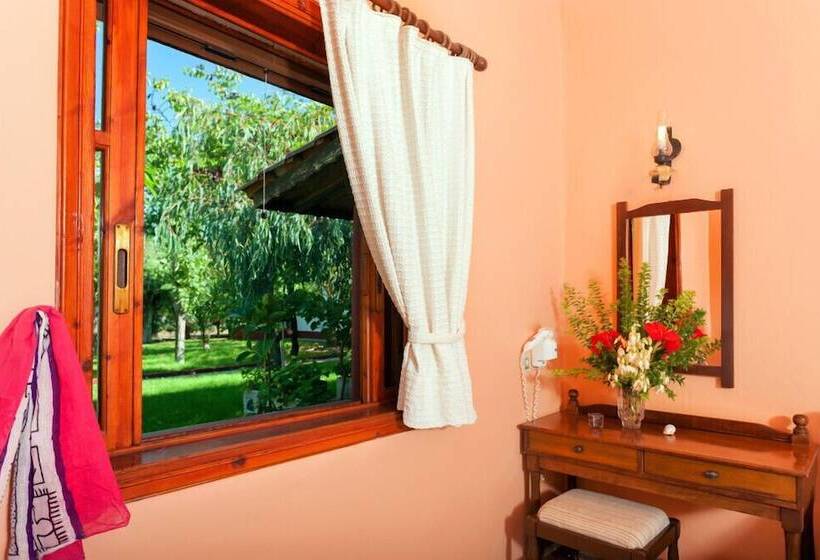 هتل Alykes Park Bungalows