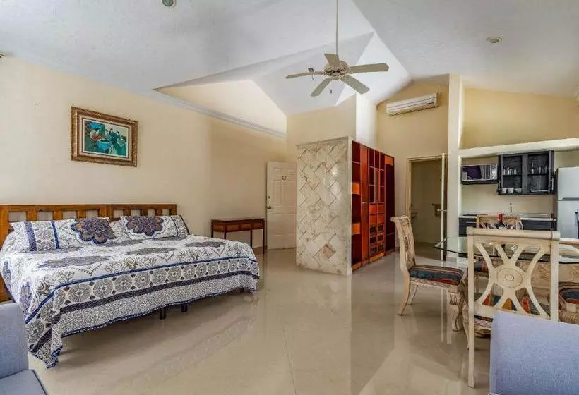Hotelli Casona Del Sol