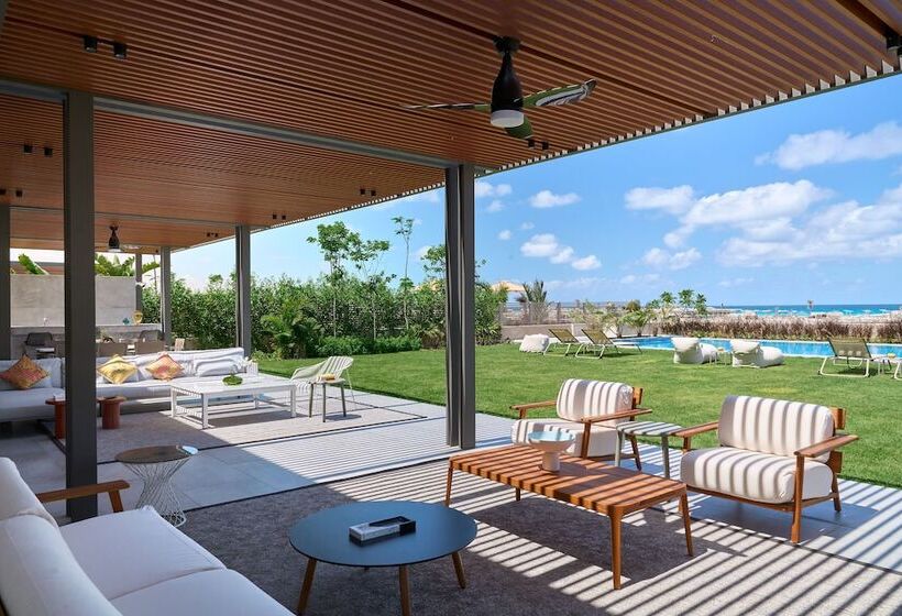 The G Hotel Seashell