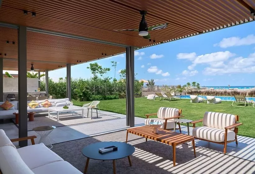 The G Hotel Seashell