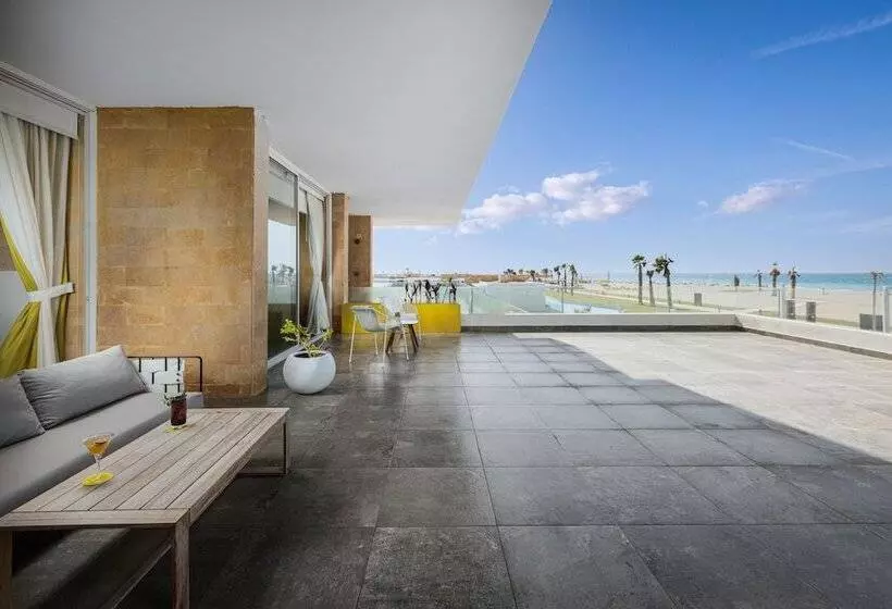 The G Hotel Seashell