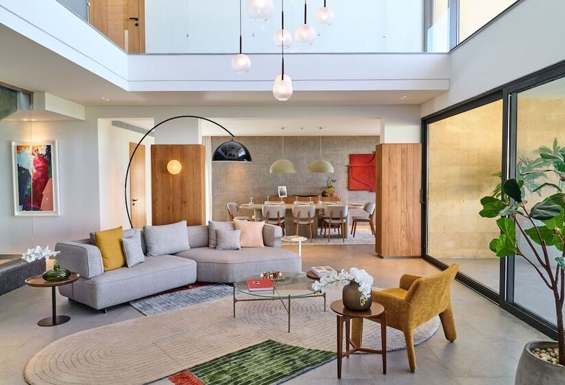 The G Hotel Seashell