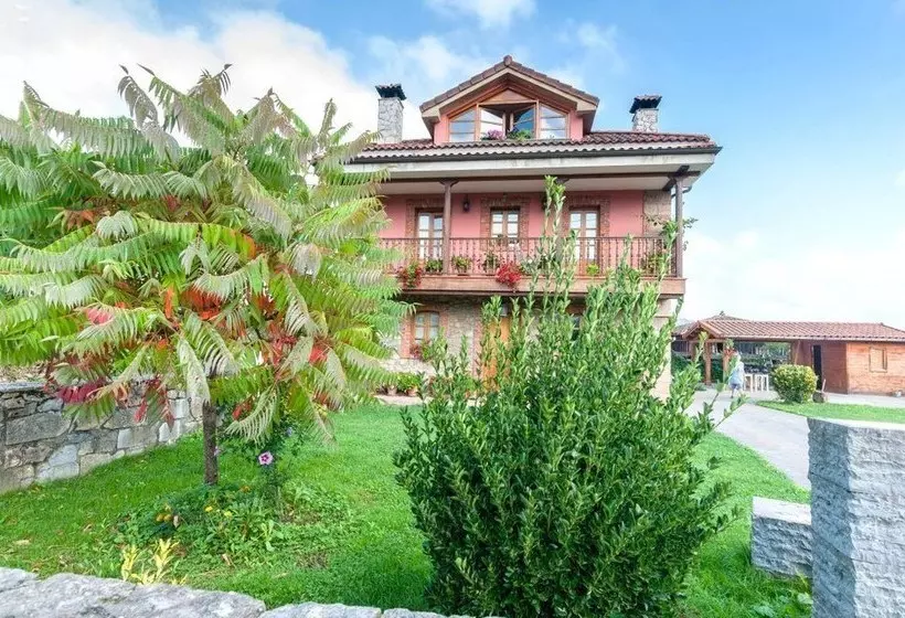 El Campo De Petra  Hostel