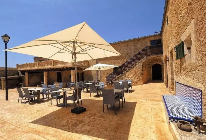 Maaseutuhotelli Finca Son Sureda Agroturismo