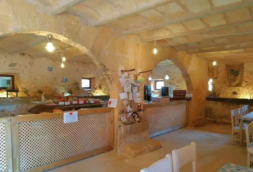 Maaseutuhotelli Finca Son Sureda Agroturismo