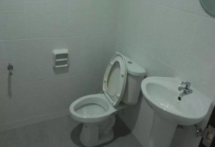 هتل Sinsupatakul Apartment