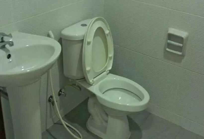 هتل Sinsupatakul Apartment