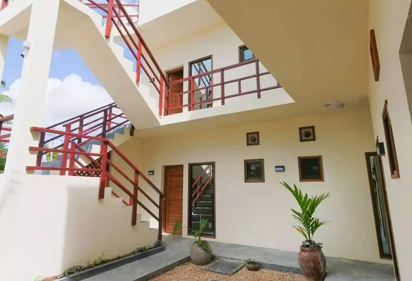 Aamiaismajoitus (B&B) Uvivu By Jambiani Villas