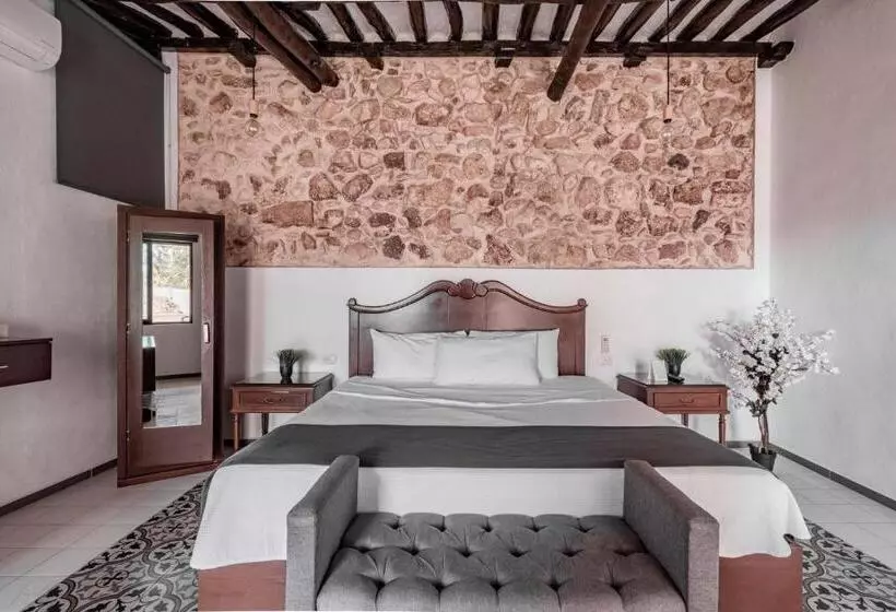 هتل Colonial Zaci By Guru