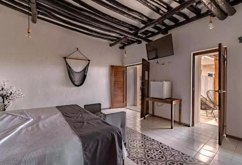 هتل Colonial Zaci By Guru