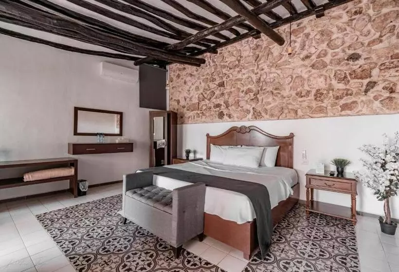 هتل Colonial Zaci By Guru