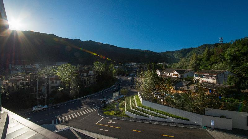 Hotel Holiday Inn Express E Mei Qiliping By Ihg