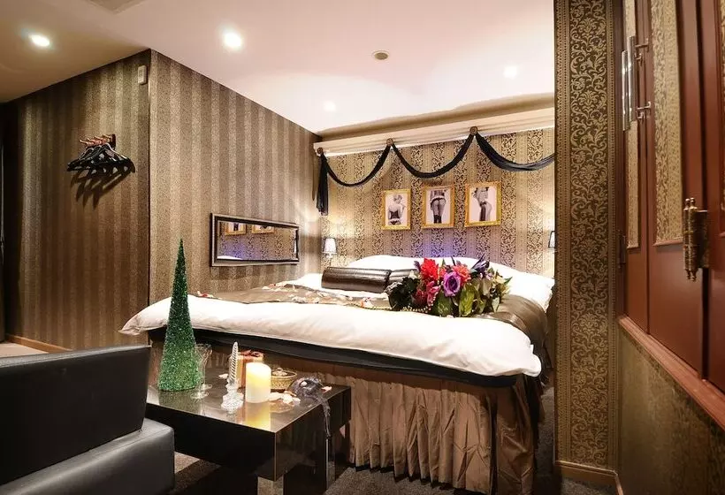 Ishidu Hotel Blanc Chapel Christmas   Adults Only