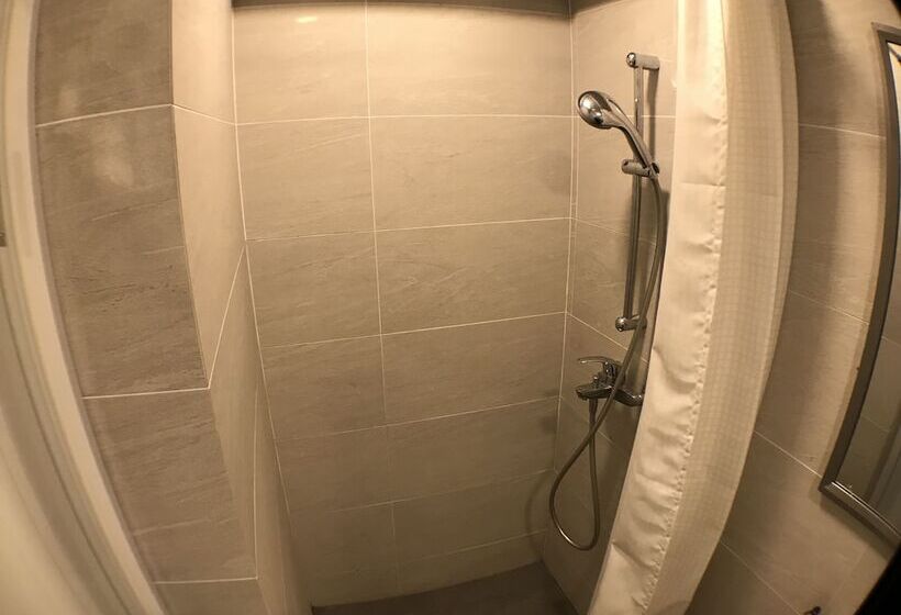 پانسیون Soso Hostel