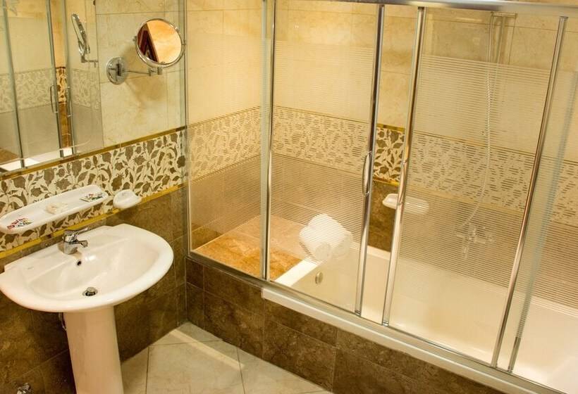 هتل Horizon Nile Plaza