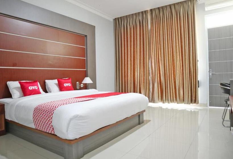 Hotelli Oyo 1572 Orange Residence Syariah