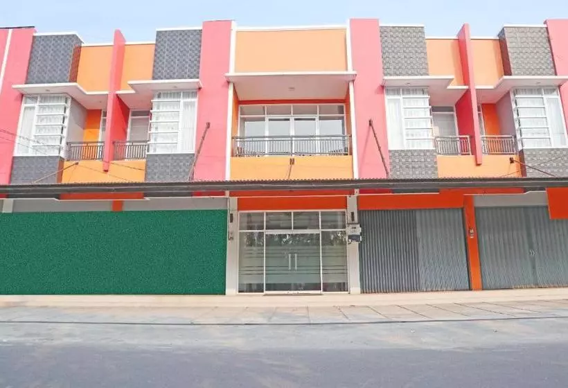 Hotel Oyo 1572 Orange Residence Syariah