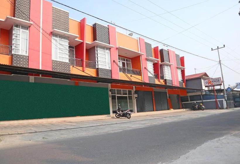 Hotelli Oyo 1572 Orange Residence Syariah