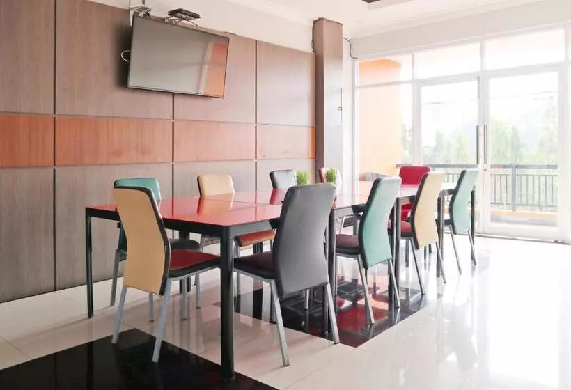 Hotel Oyo 1572 Orange Residence Syariah