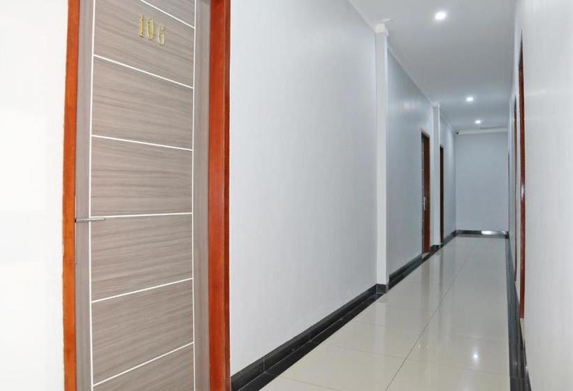 Hotelli Oyo 1572 Orange Residence Syariah