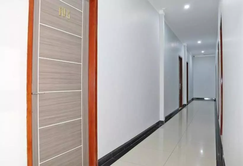 Hotel Oyo 1572 Orange Residence Syariah