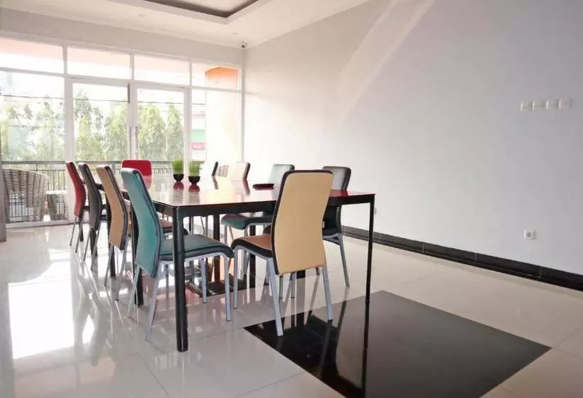 Hotel Oyo 1572 Orange Residence Syariah