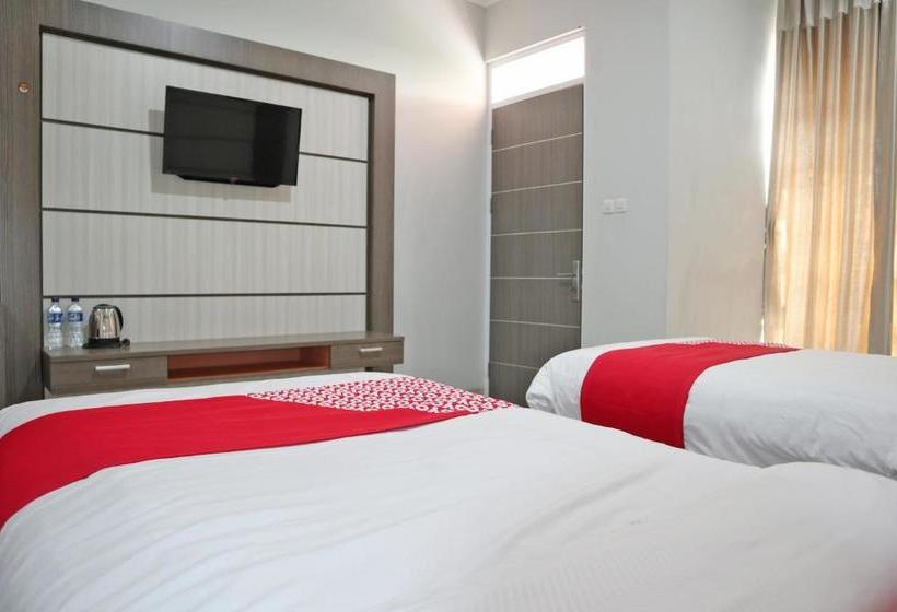 Hotelli Oyo 1572 Orange Residence Syariah