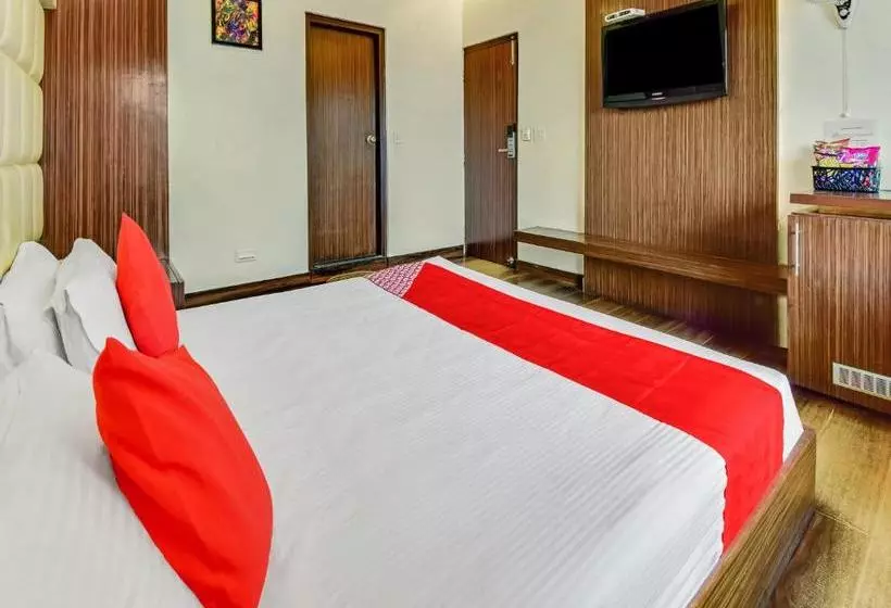 Hotelli Oyo 47627 Gazala Resort