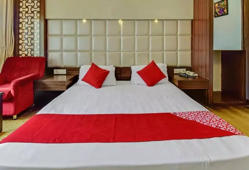 Hotelli Oyo 47627 Gazala Resort