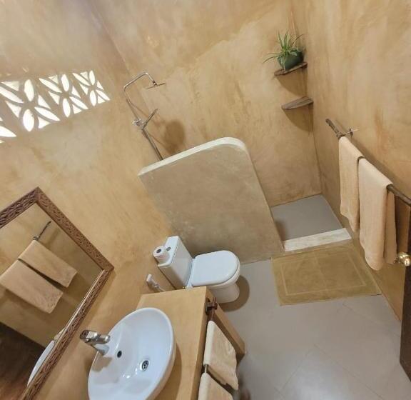 בית מלון כפרי Siri Beach Lodge