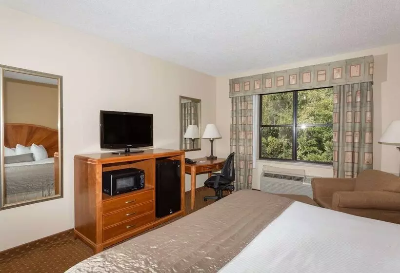 ホテル Baymont By Wyndham Asheville/biltmore