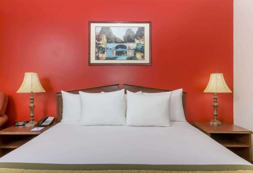 فندق Baymont By Wyndham Brunswick Ga