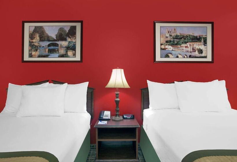 فندق Baymont By Wyndham Brunswick Ga