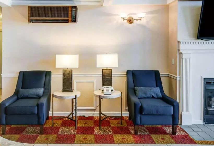 בית מלון כפרי Comfort Inn Redding Near I 5