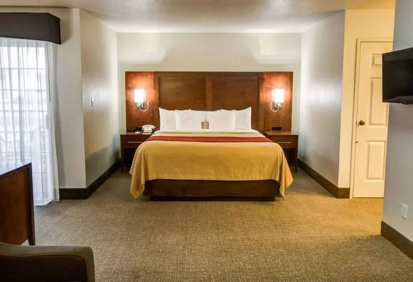 בית מלון כפרי Comfort Inn Redding Near I 5