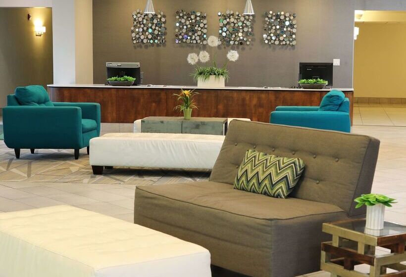 هتل Doubletree By Hilton Omaha Southwest