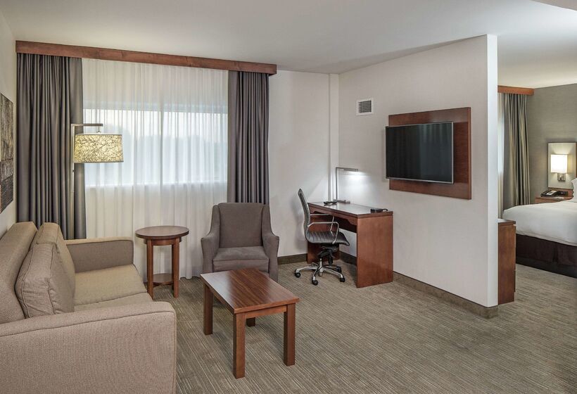 هتل Doubletree By Hilton Omaha Southwest