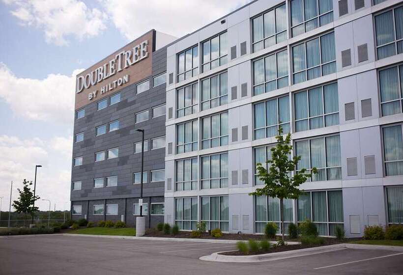 هتل Doubletree By Hilton Omaha Southwest