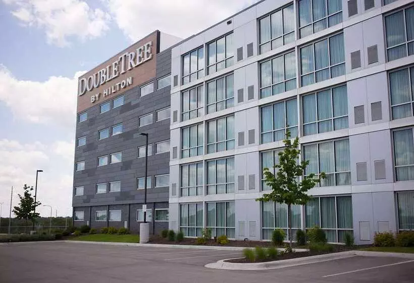 ホテル Doubletree By Hilton Omaha Southwest