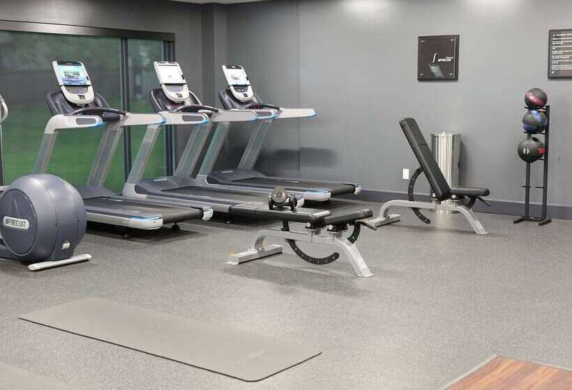 هتل Doubletree By Hilton Omaha Southwest