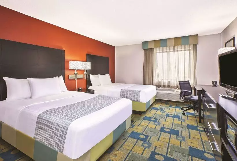 בית מלון כפרי La Quinta Inn By Wyndham Toledo Perrysburg