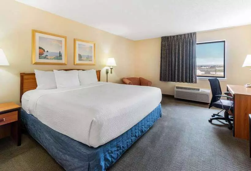 Отель La Quinta Inn & Suites By Wyndham Las Cruces Organ Mountain