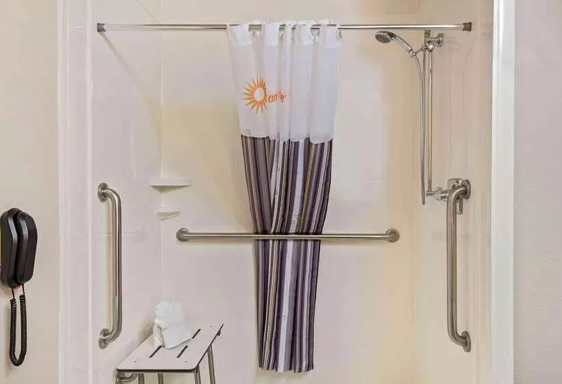 Hotel La Quinta Inn & Suites By Wyndham Las Vegas Nellis