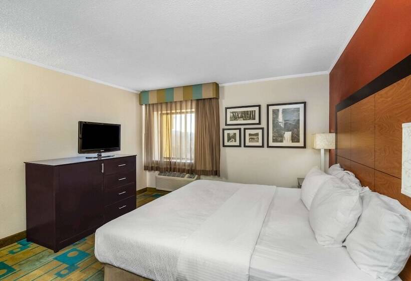 בית מלון כפרי Baymont By Wyndham Meridian